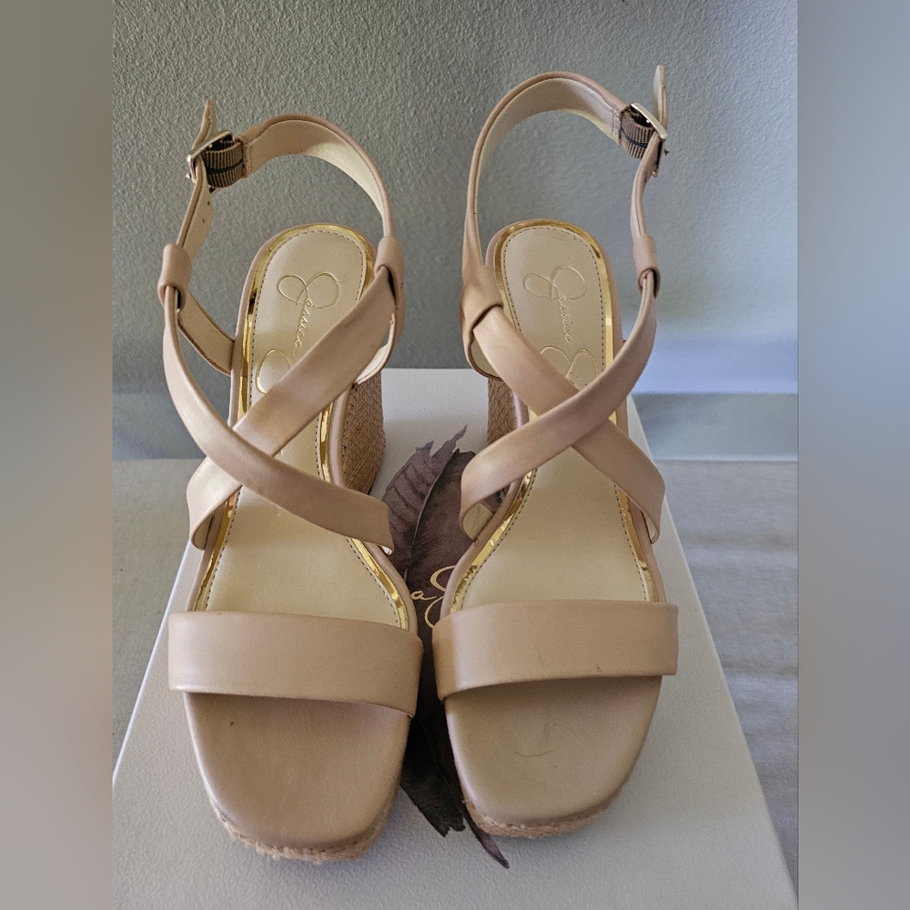 Gorgeous nude color wedges.